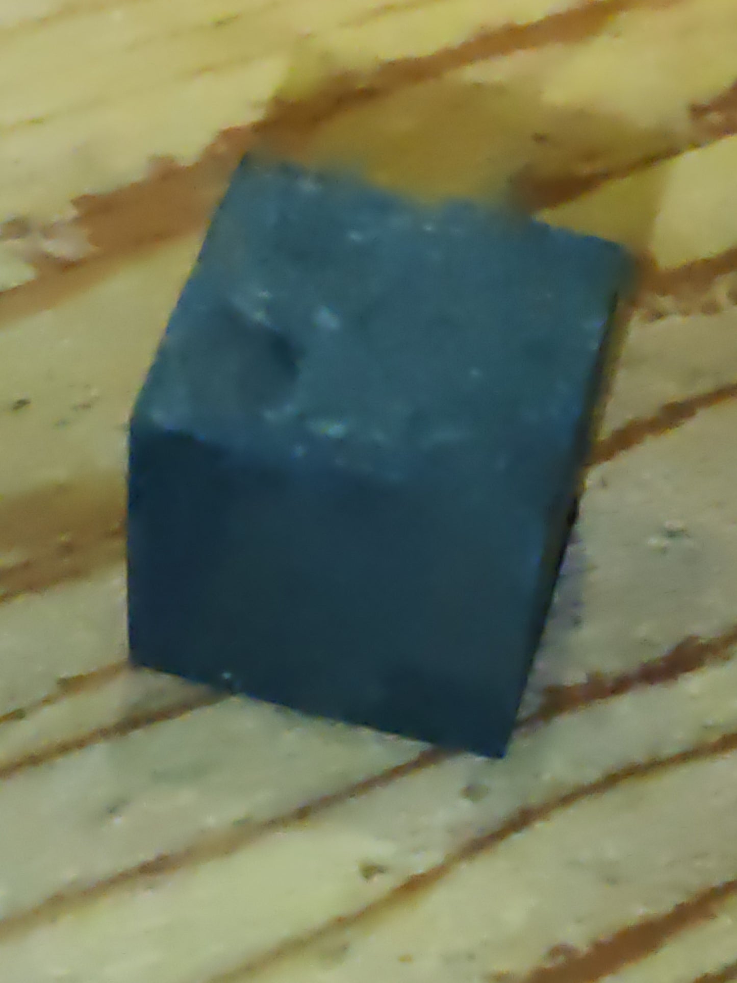 Earthstore® Shungite Cube - Natural Stone EMF Protection Grounding Energy Healing 4 sizes