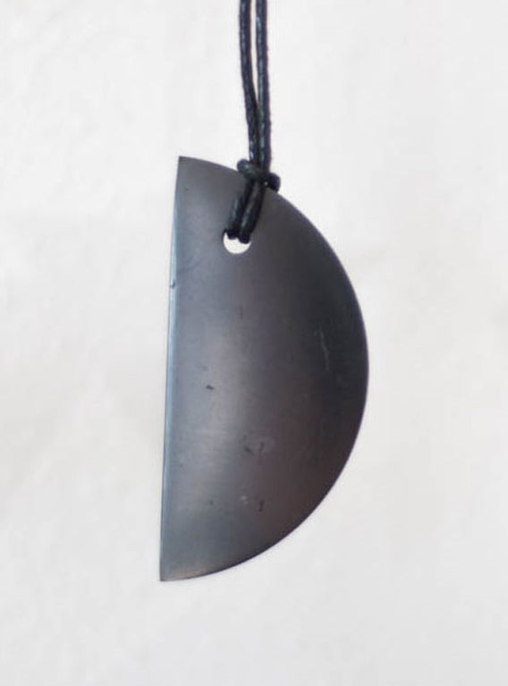 Shungite Pendant & Necklace – Half Moon: Protection, Grounding & Everyday Energy